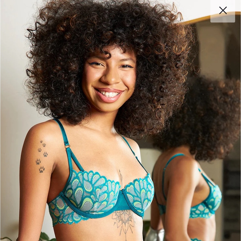 SAVAGE X FENTY BRA- NWT IN PACKAGING